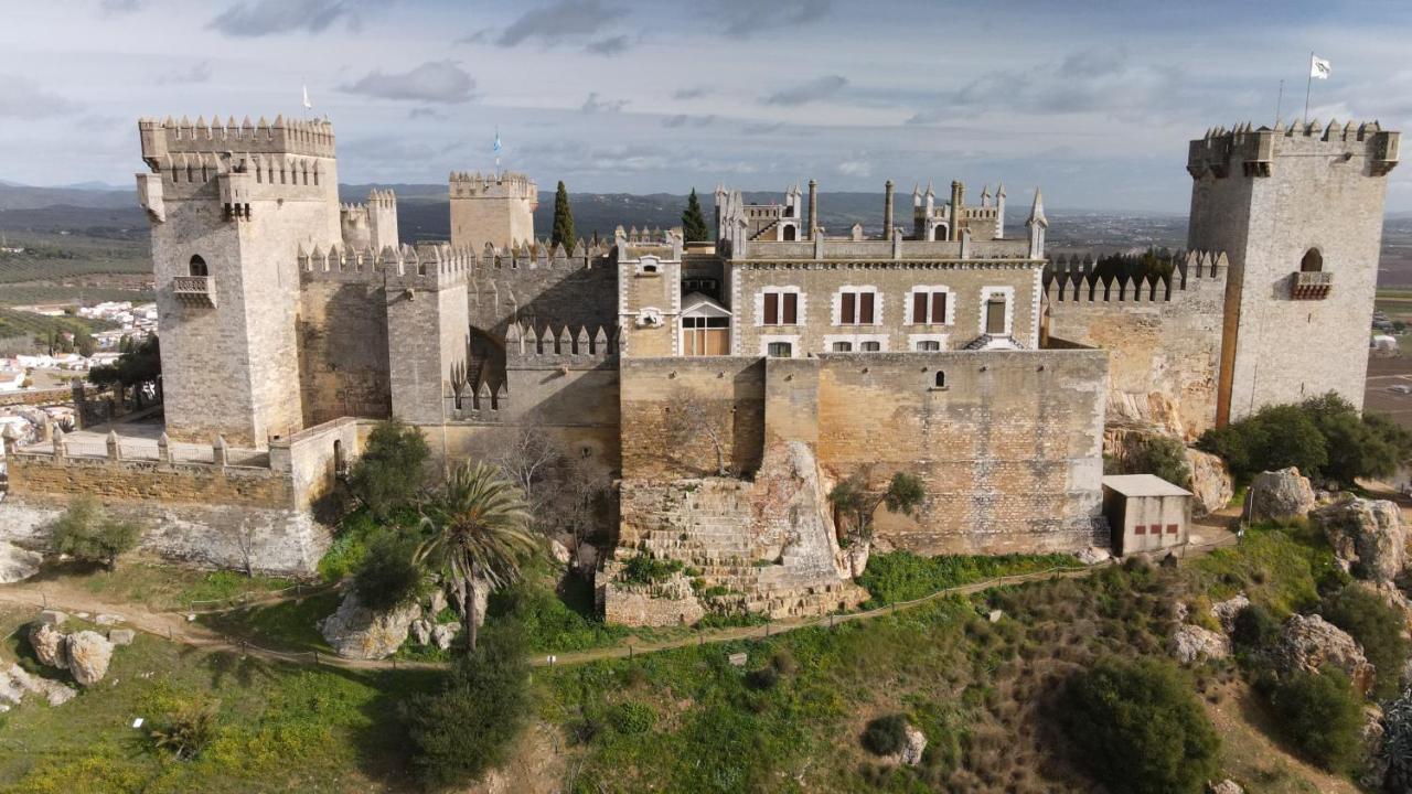 Apartamentos Matute Almodóvar del Río Buitenkant foto